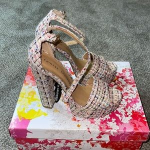 Chinese Laundry Avenue heels